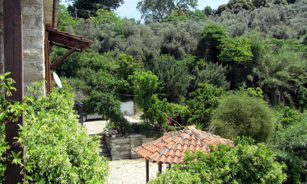 Tsorni Hill Cottage Лефокастро Екстериор снимка