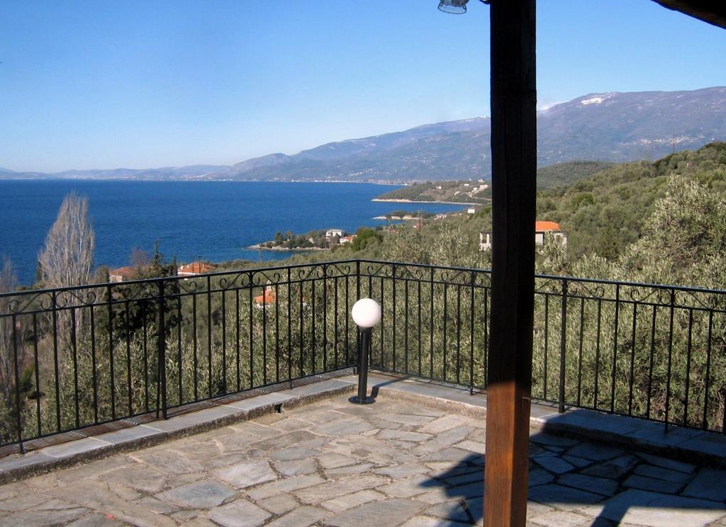Tsorni Hill Cottage Лефокастро Стая снимка