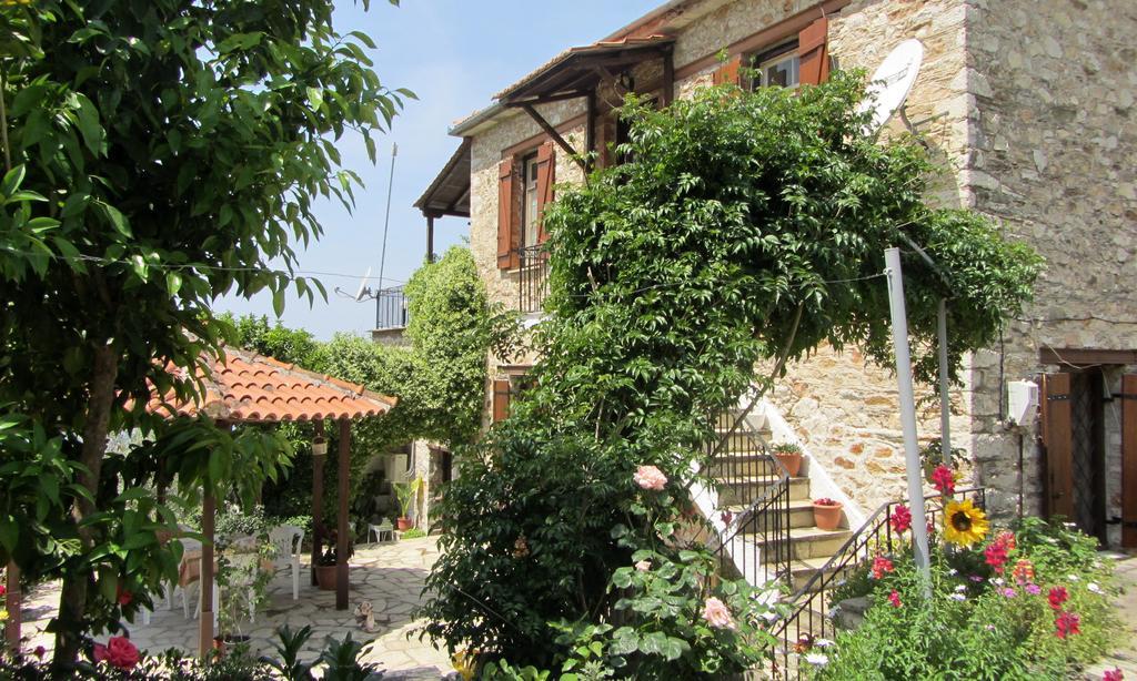 Tsorni Hill Cottage Лефокастро Екстериор снимка
